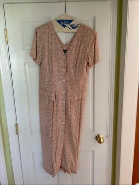 Vintage-Inspired Pink Button-Front Dress